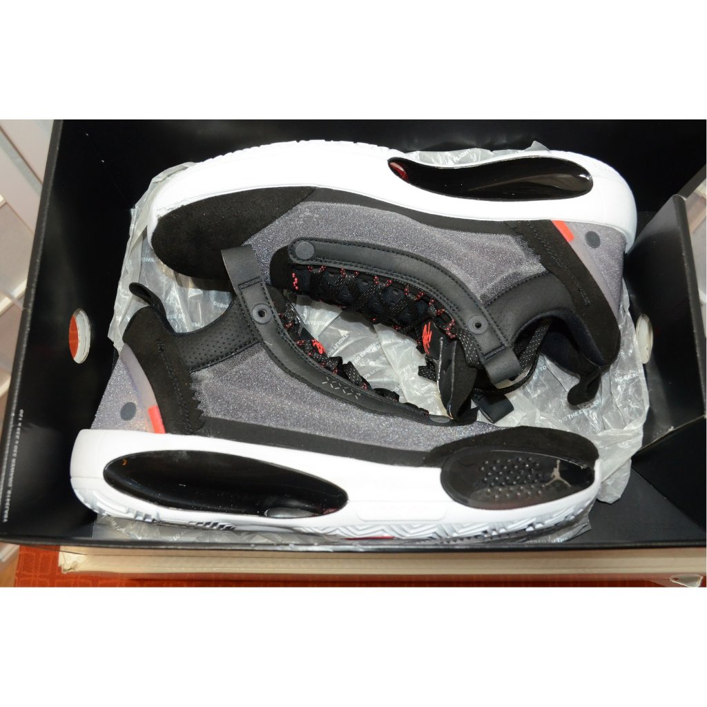 Mens Nike Air Jordan 34 Low Heritage Size 95